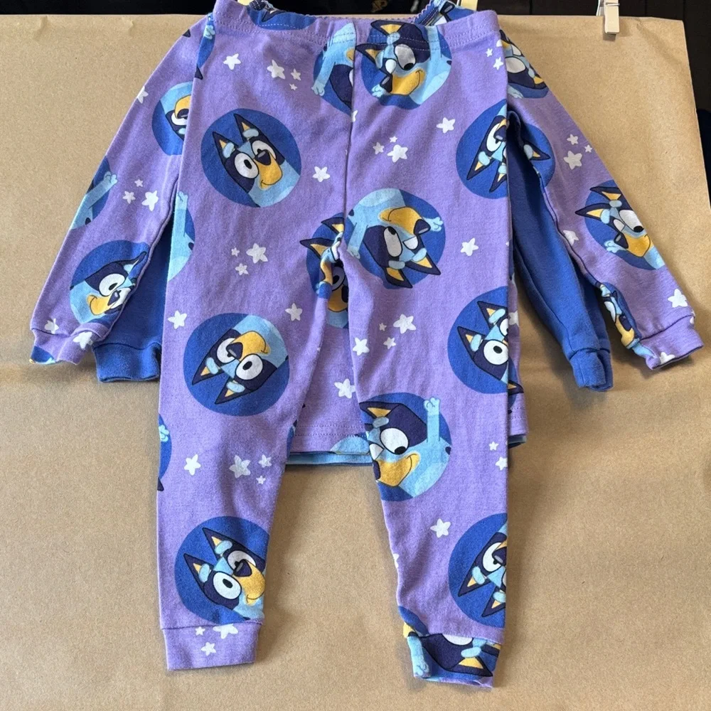 Kids Bluey Pajamas 4 piece Set, Blue and Purple, 2T - like new